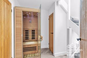 Photo 30- click for photo gallery